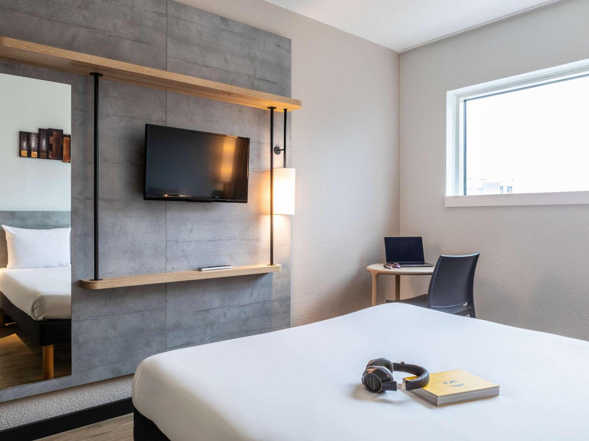 Ibis Budget Paris Porte De Montreuil Montreuil  Exterior foto