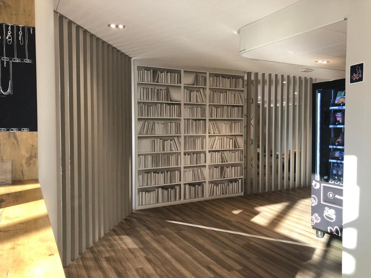 Ibis Budget Paris Porte De Montreuil Montreuil  Exterior foto